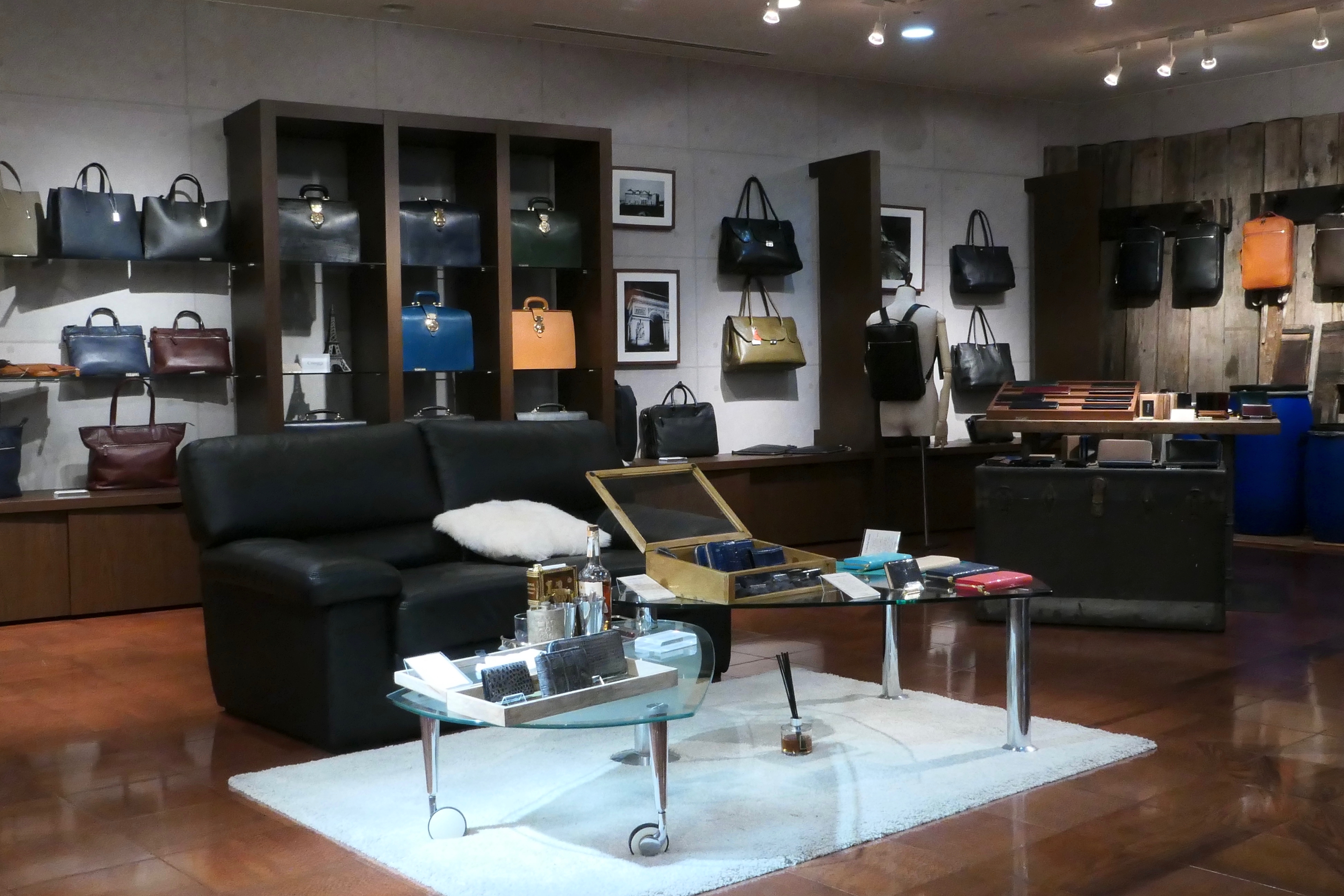 事前予約制】ショールームのご案内 | 大人が選ぶ上質なメンズレザー