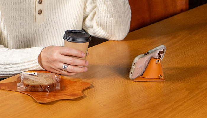 スマホスタンド キャメルイメージ